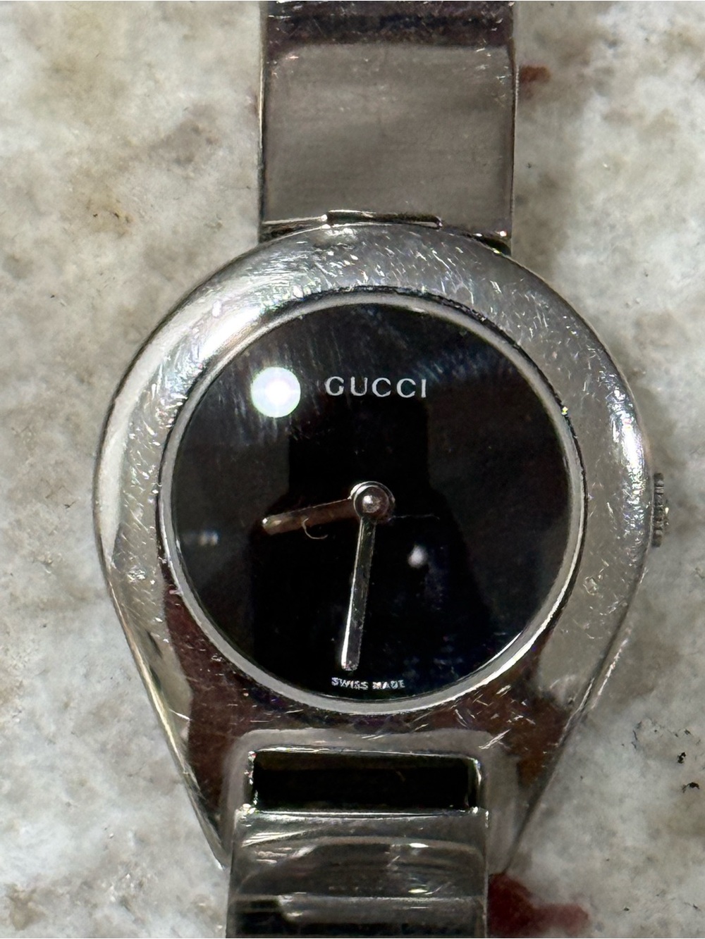 GUCCI 6700L Women's Watch Quartz  Dial Stainless Steel Bangle (NEED NEW BATTERY)